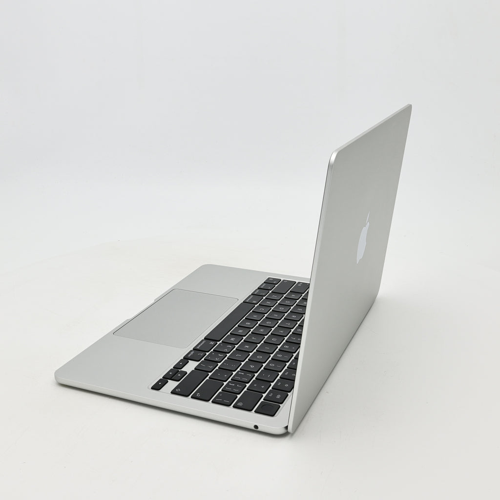 95新 Apple MacBook Air 24年 13寸 M3（8+8核） 8G RAM 256G SSD 銀色