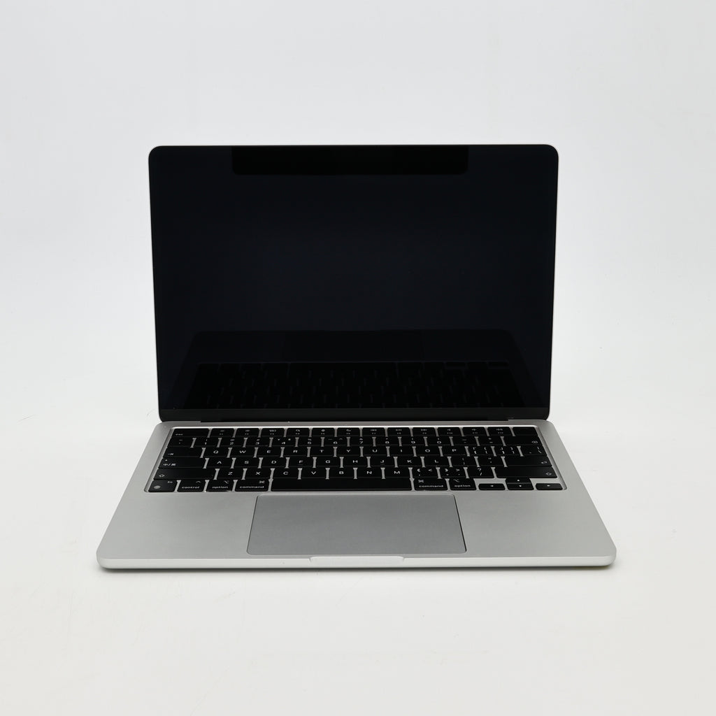 95新 Apple MacBook Air 22年 13寸 M2（8+10核） 8G RAM 512G SSD 銀色