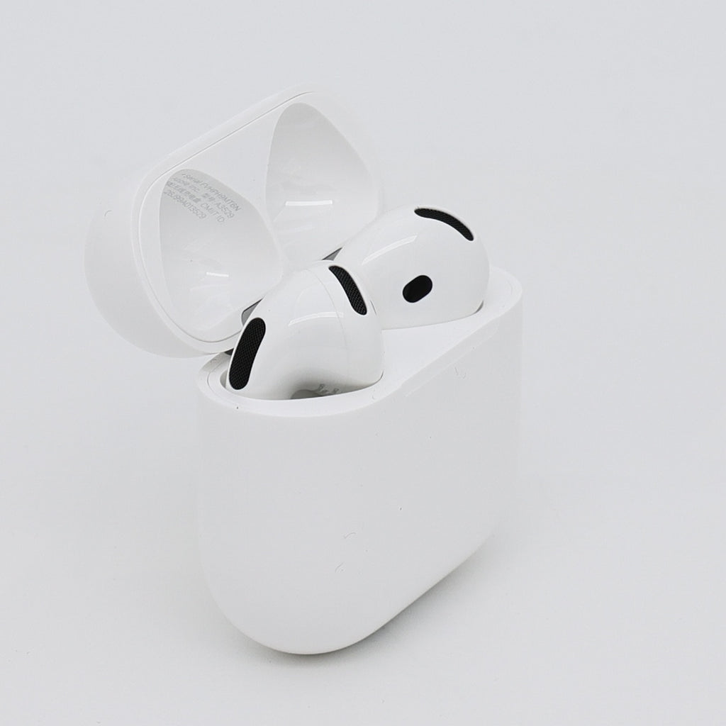 99新 Apple AirPods 5 白色