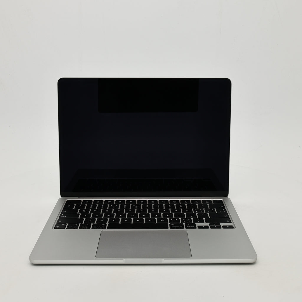 95新 Apple MacBook Air 22年 13寸 M2（8+8核） 8G RAM 256G SSD 銀色