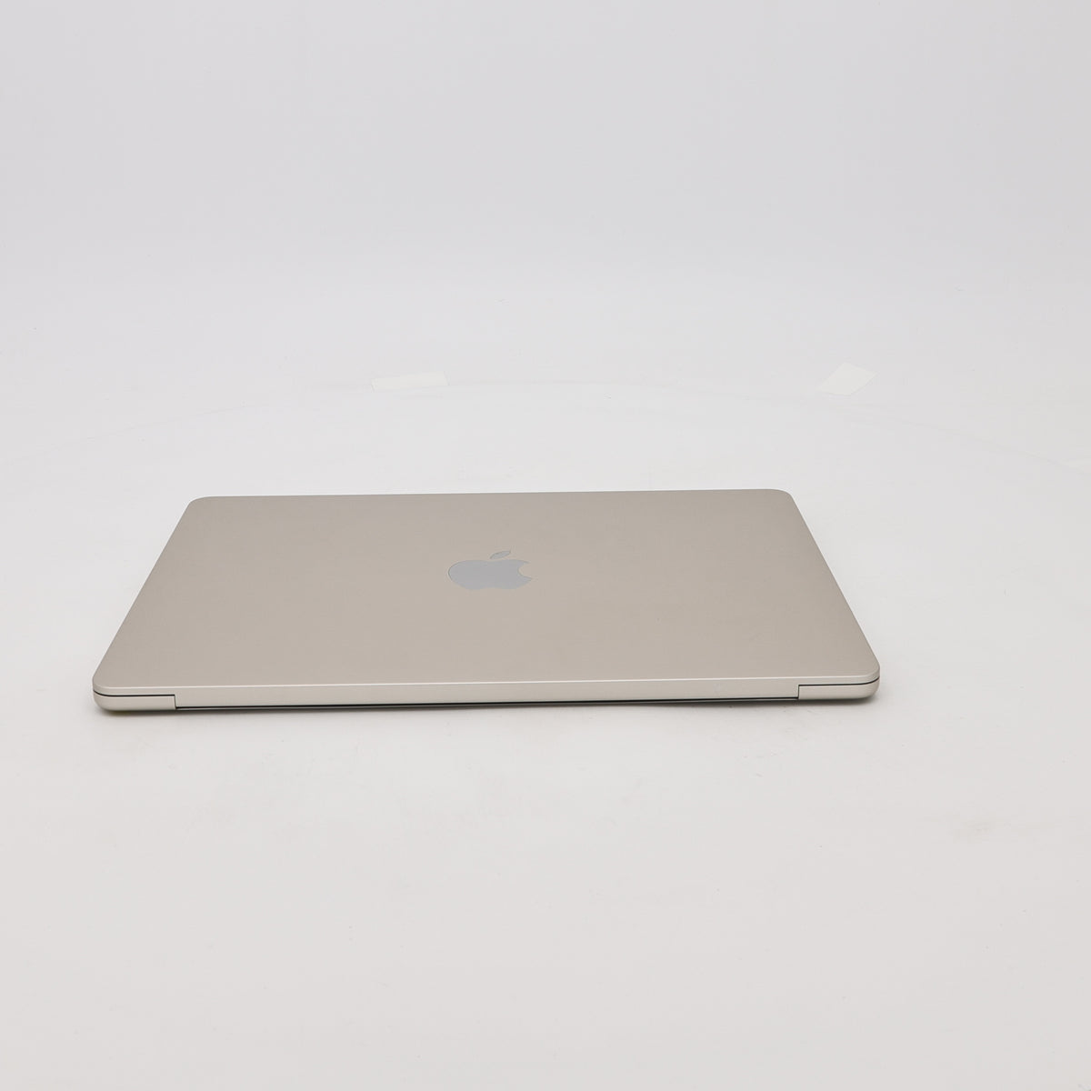 95新 Apple MacBook Air 22年 13寸 M2（8+8核） 8G RAM 256G SSD 星光色