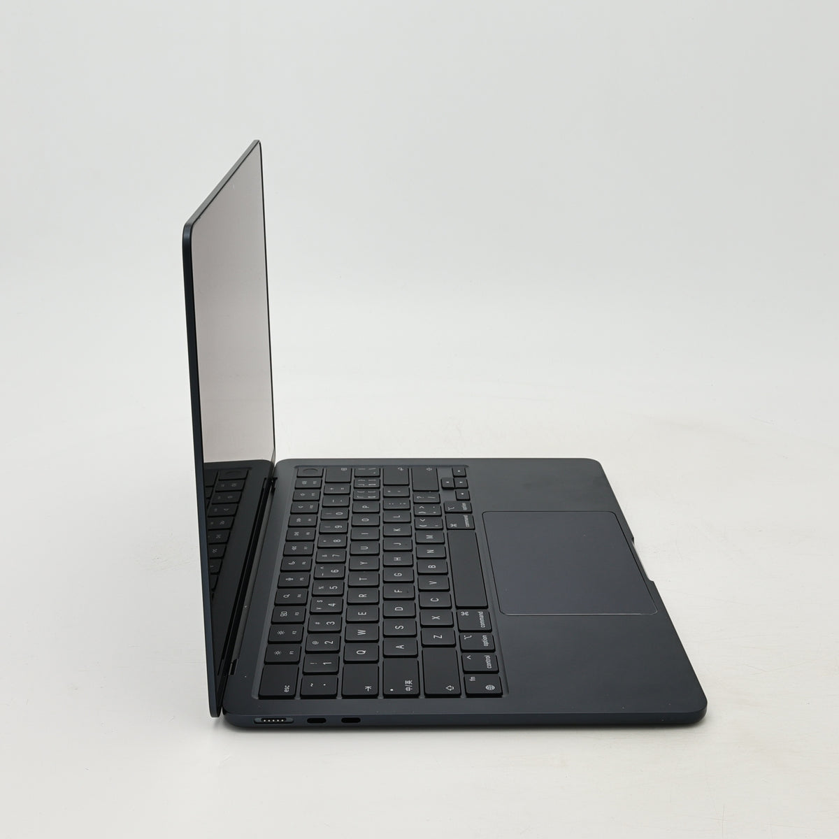 99新 Apple MacBook Air 22年 13寸 M2（8+8核） 8G RAM 256G SSD 午夜色