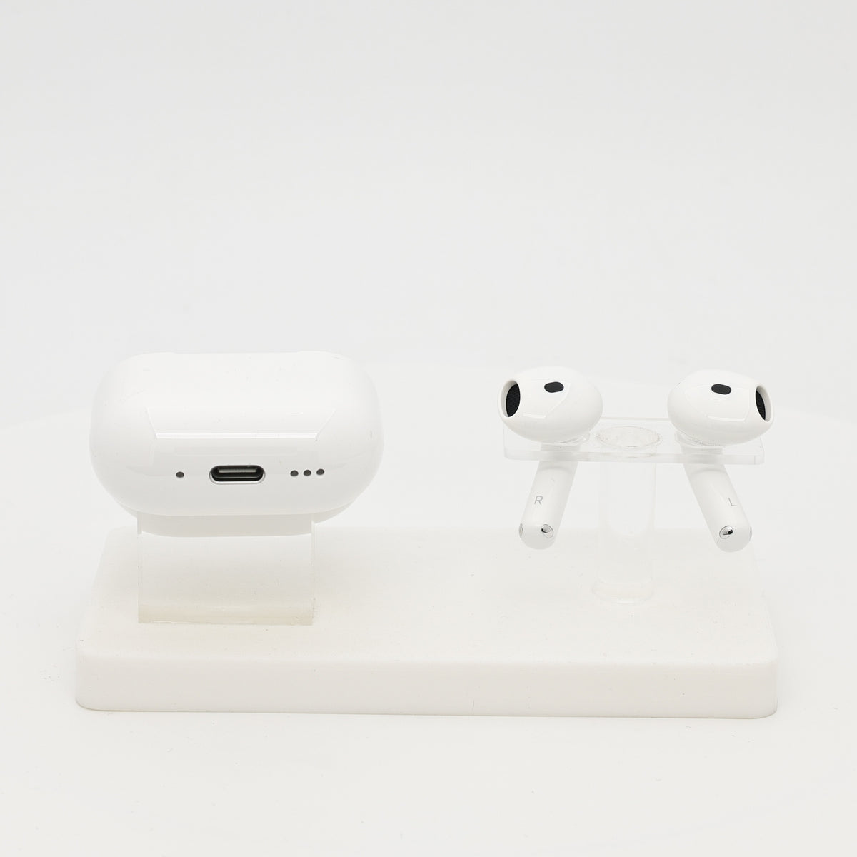 99新 Apple AirPods 5 白色