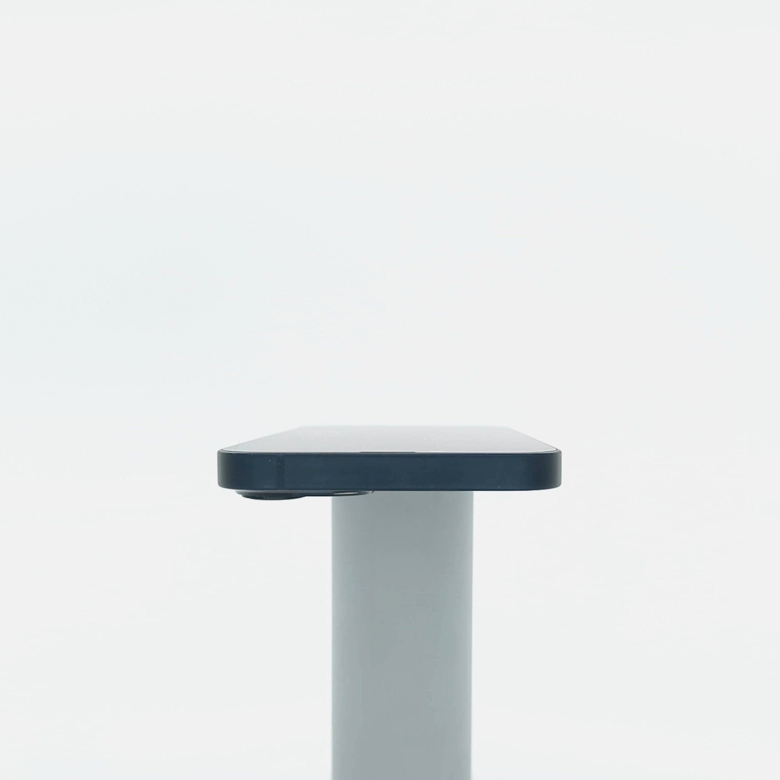 95新 Apple iPhone 13 256G 午夜色 中國大陸版