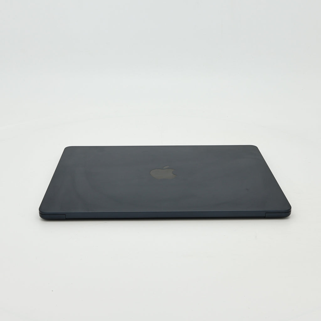 95新 Apple MacBook Air 22年 13寸 M2（8+8核） 16G RAM 256G SSD 午夜色