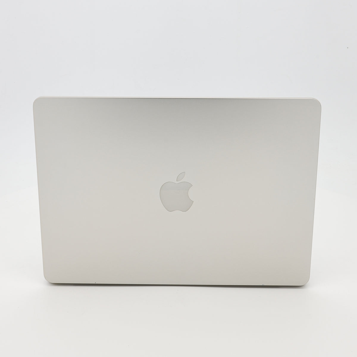 95新 Apple MacBook Air 22年 13寸 M2（8+8核） 8G RAM 256G SSD 星光色