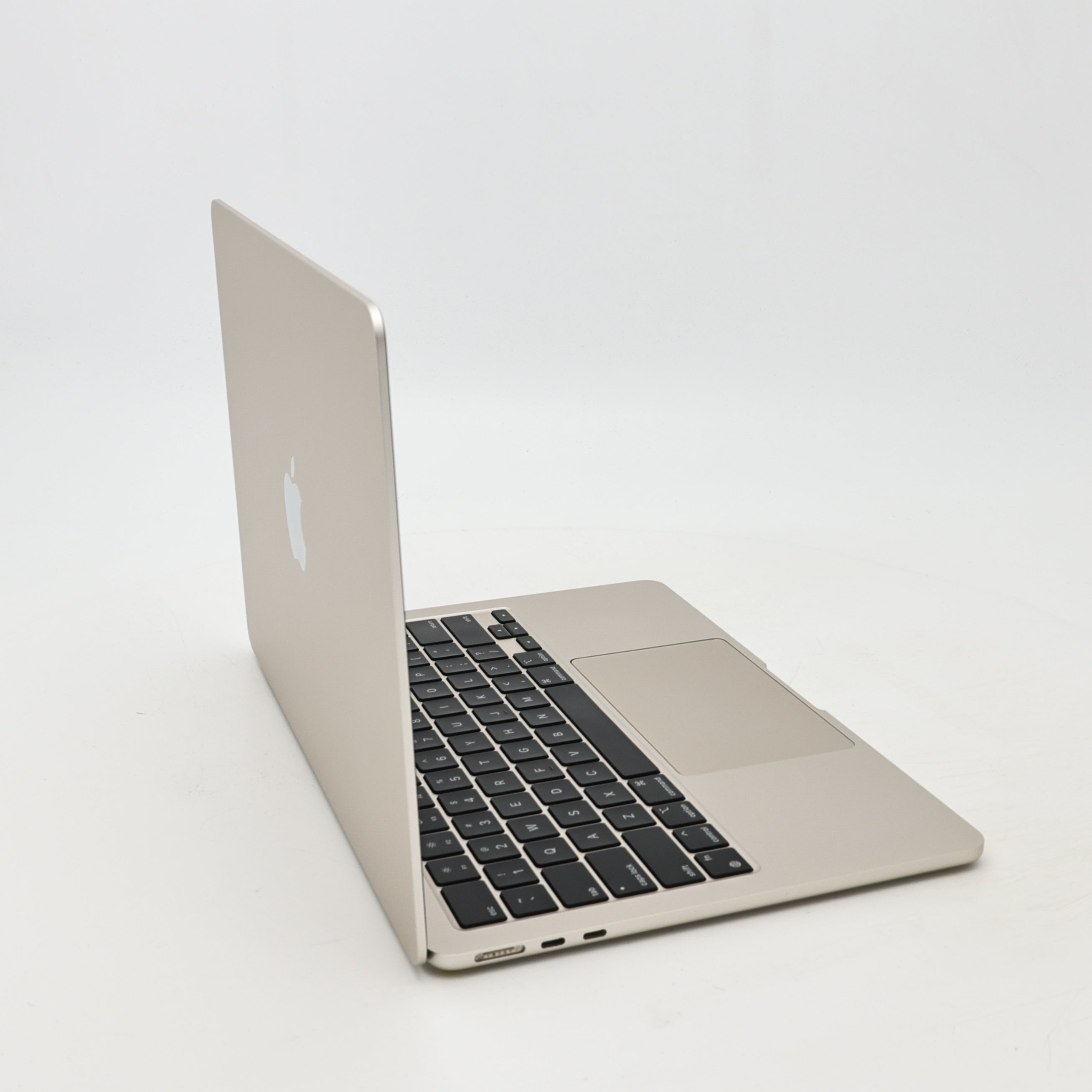 95新 Apple MacBook Air 22年 13寸 M2（8+10核） 8G RAM 512G SSD 星光色