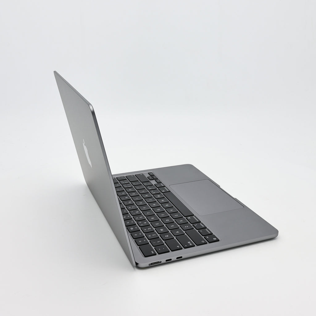 95新 Apple MacBook Air 22年 13寸 M2（8+10核） 16G RAM 256G SSD 深空灰色