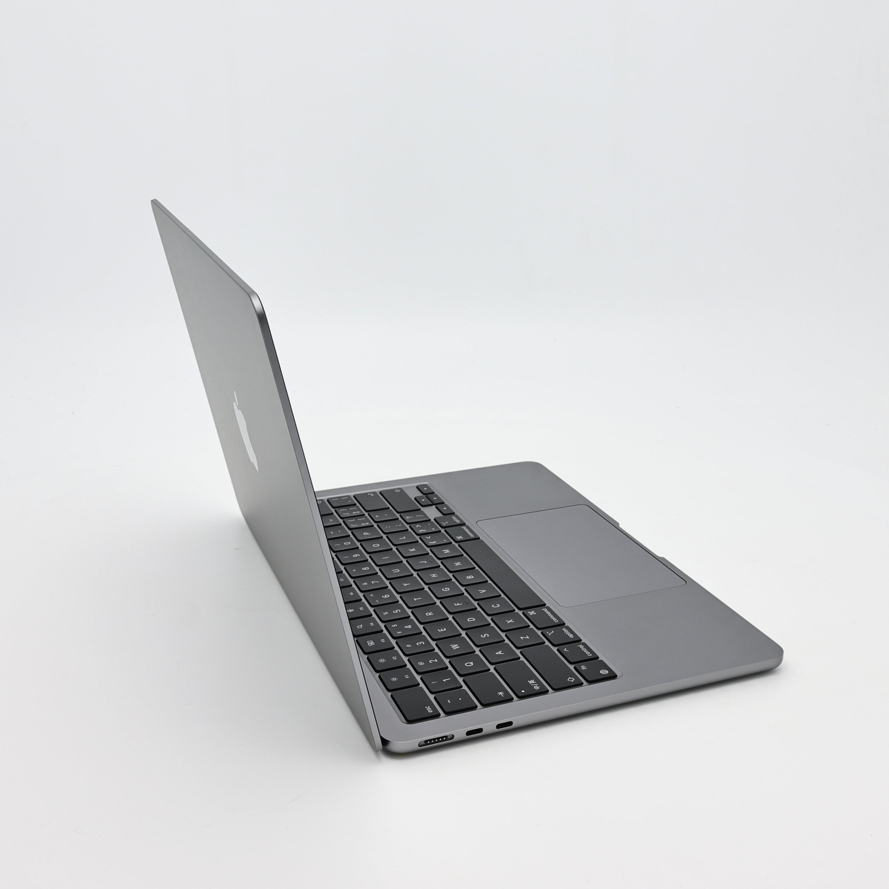 95新 Apple MacBook Air 22年 13寸 M2（8+10核） 16G RAM 256G SSD 深空灰色