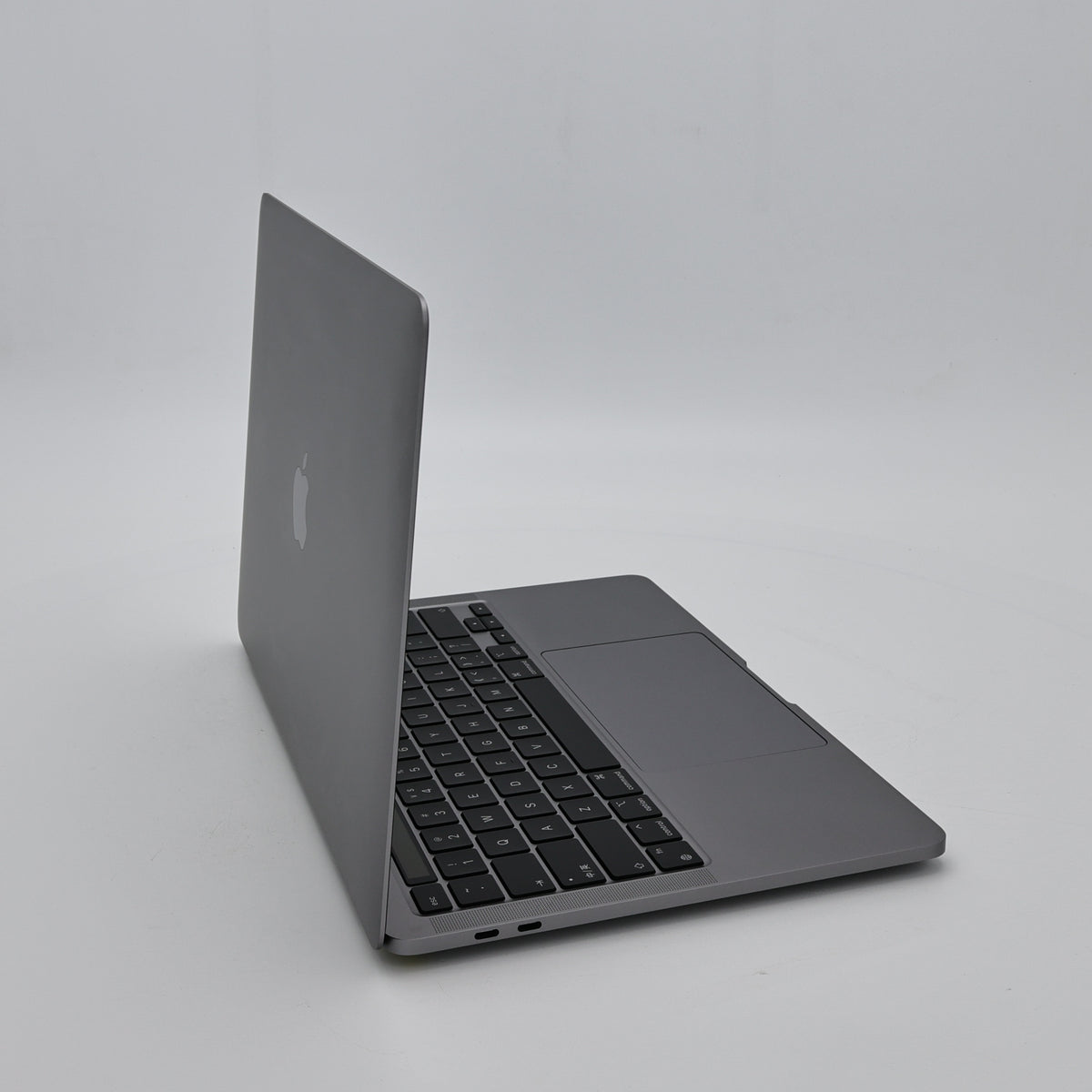 99新 Apple MacBook Pro 22年 13寸 M2（8+10核） 8G RAM 512G SSD 深空灰色