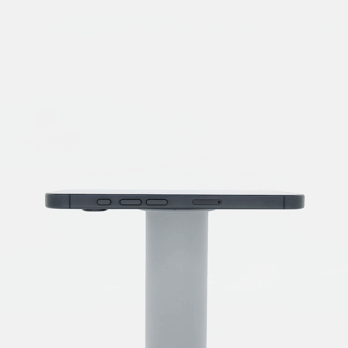 95新 Apple iPhone 16 Pro 128G 黑色鈦金屬 中國大陸版
