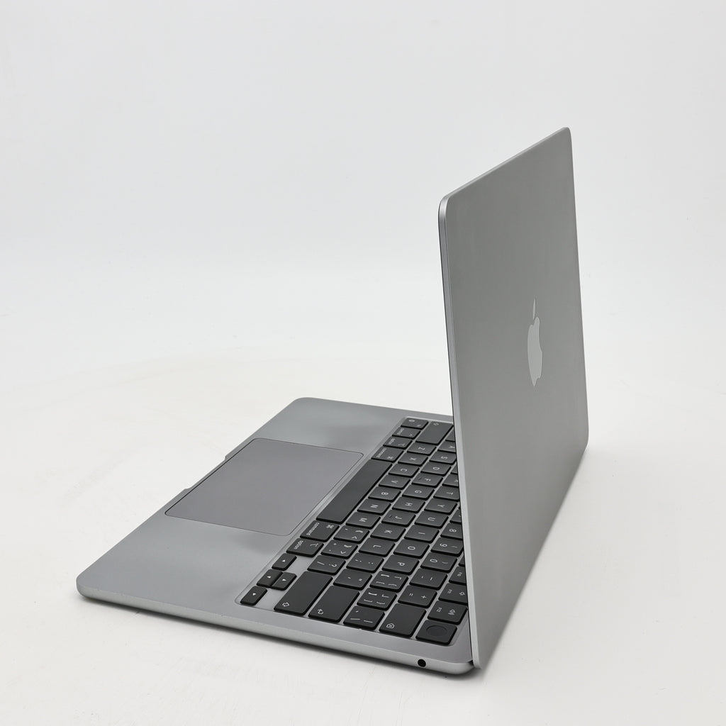 95新 Apple MacBook Air 22年 13寸 M2（8+8核） 8G RAM 256G SSD 深空灰色