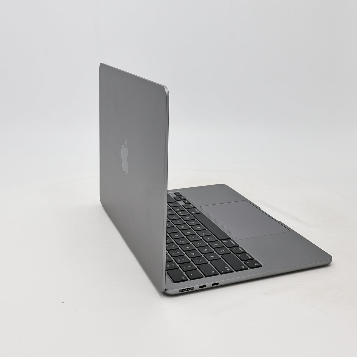 99新 Apple MacBook Air 24年 13寸 M3（8+8核） 8G RAM 256G SSD 深空灰色