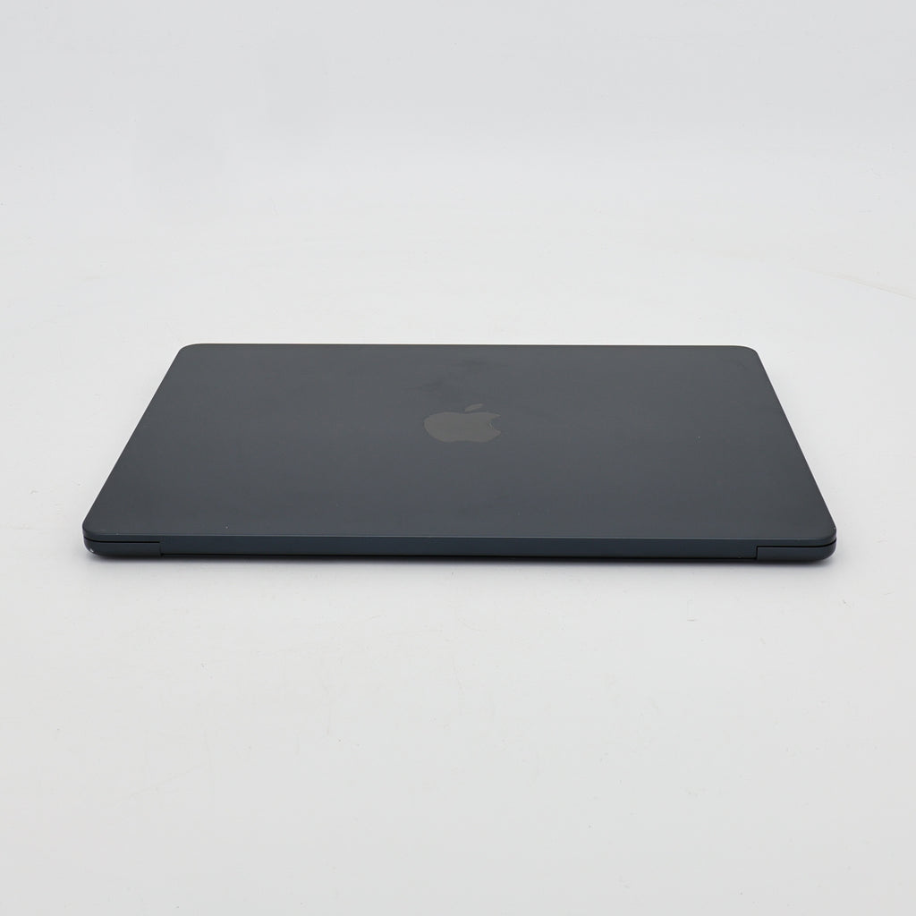 95新 Apple MacBook Air 22年 13寸 M2（8+8核） 8G RAM 256G SSD 午夜色