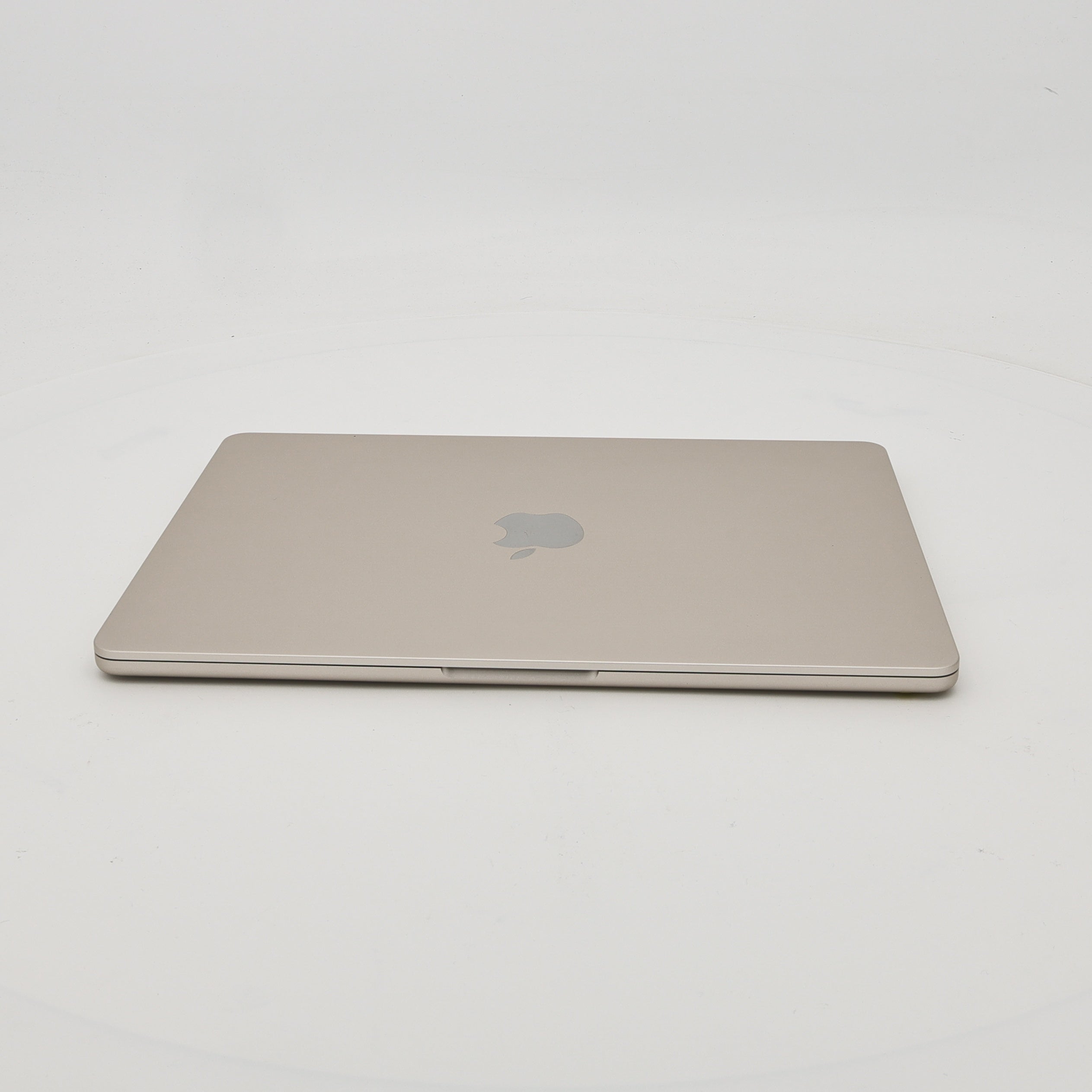 99新 Apple MacBook Air 22年 13寸 M2（8+8核） 16G RAM 256G SSD 星光色