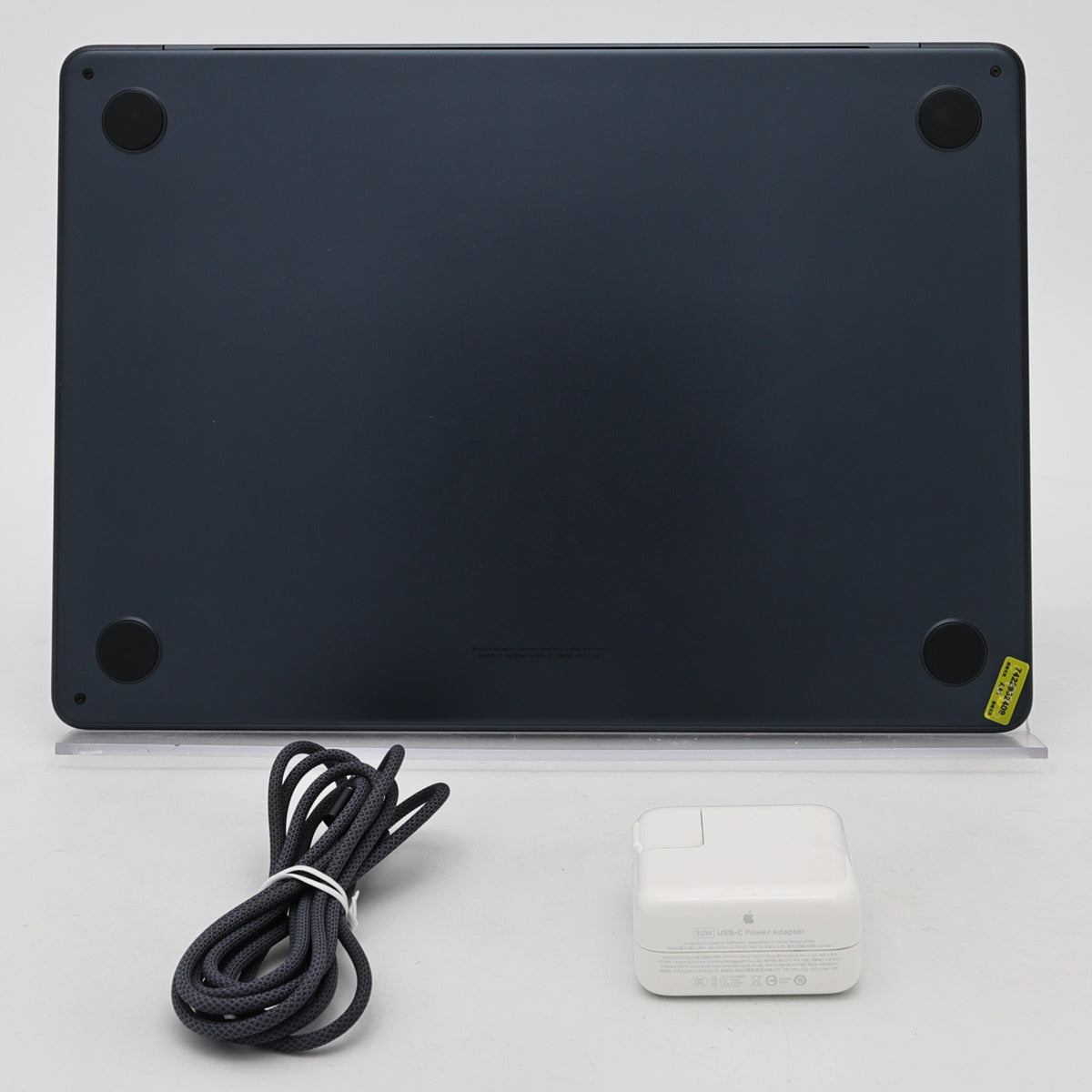 95新 Apple MacBook Air 22年 13寸 M2（8+8核） 16G RAM 256G SSD 午夜色