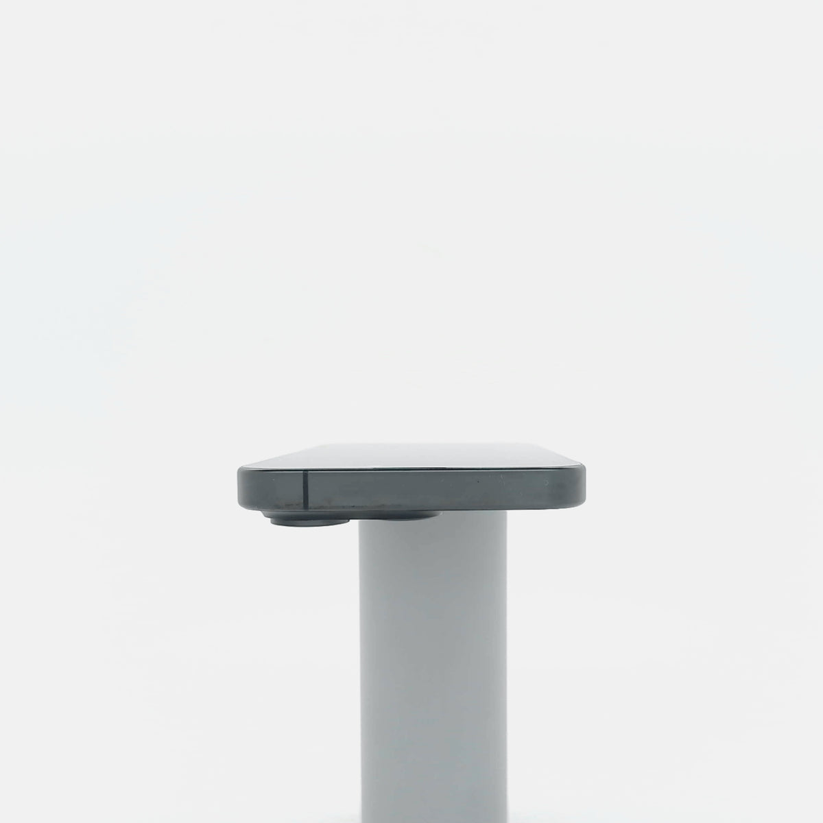 95新 Apple iPhone 15 Pro 128G 黑色鈦金屬 中國大陸版