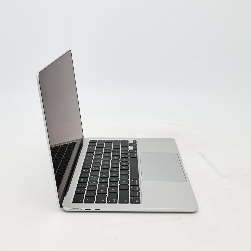 95新 Apple MacBook Air 22年 13寸 M2（8+8核） 8G RAM 512G SSD 銀色