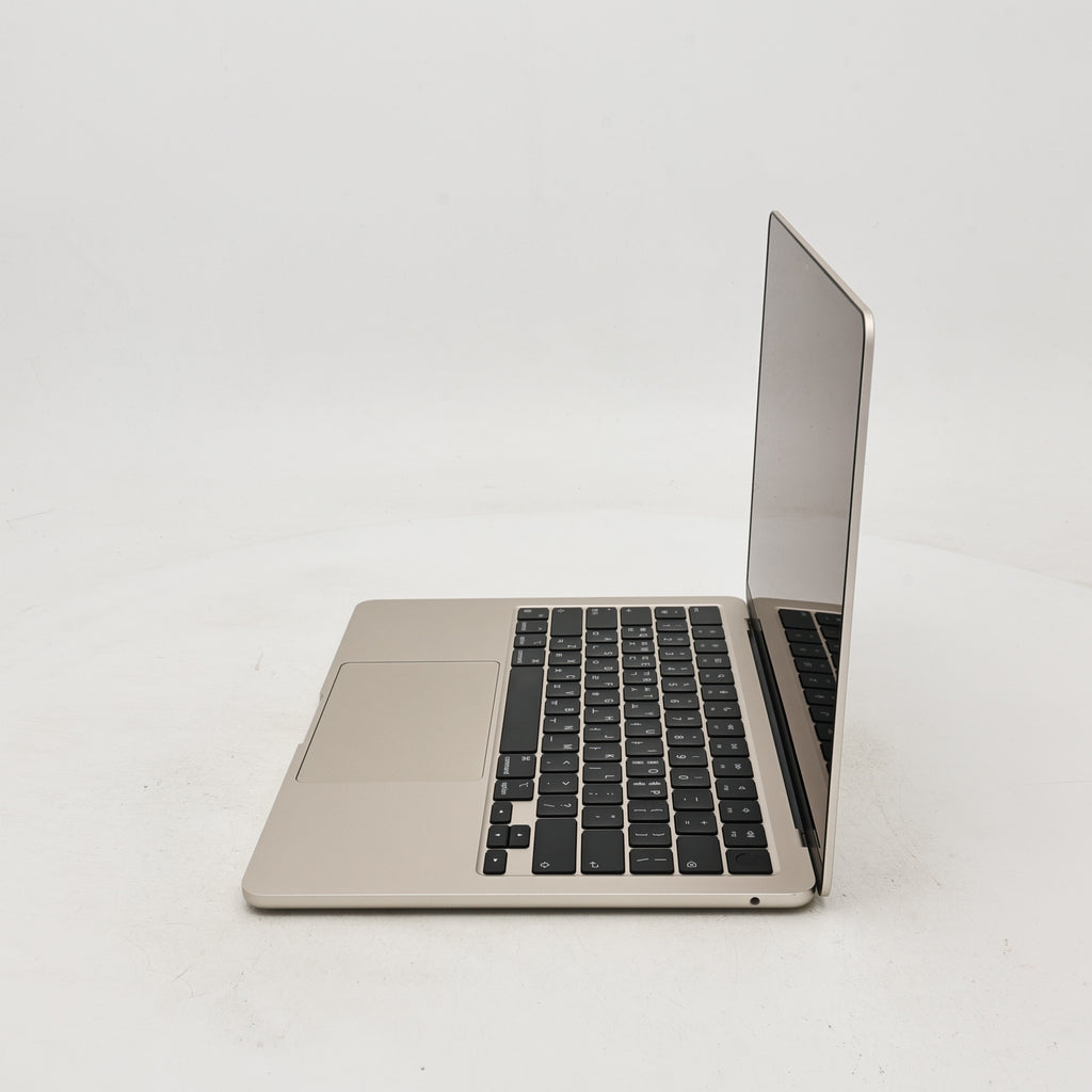 95新 Apple MacBook Air 22年 13寸 M2（8+8核） 8G RAM 256G SSD 星光色