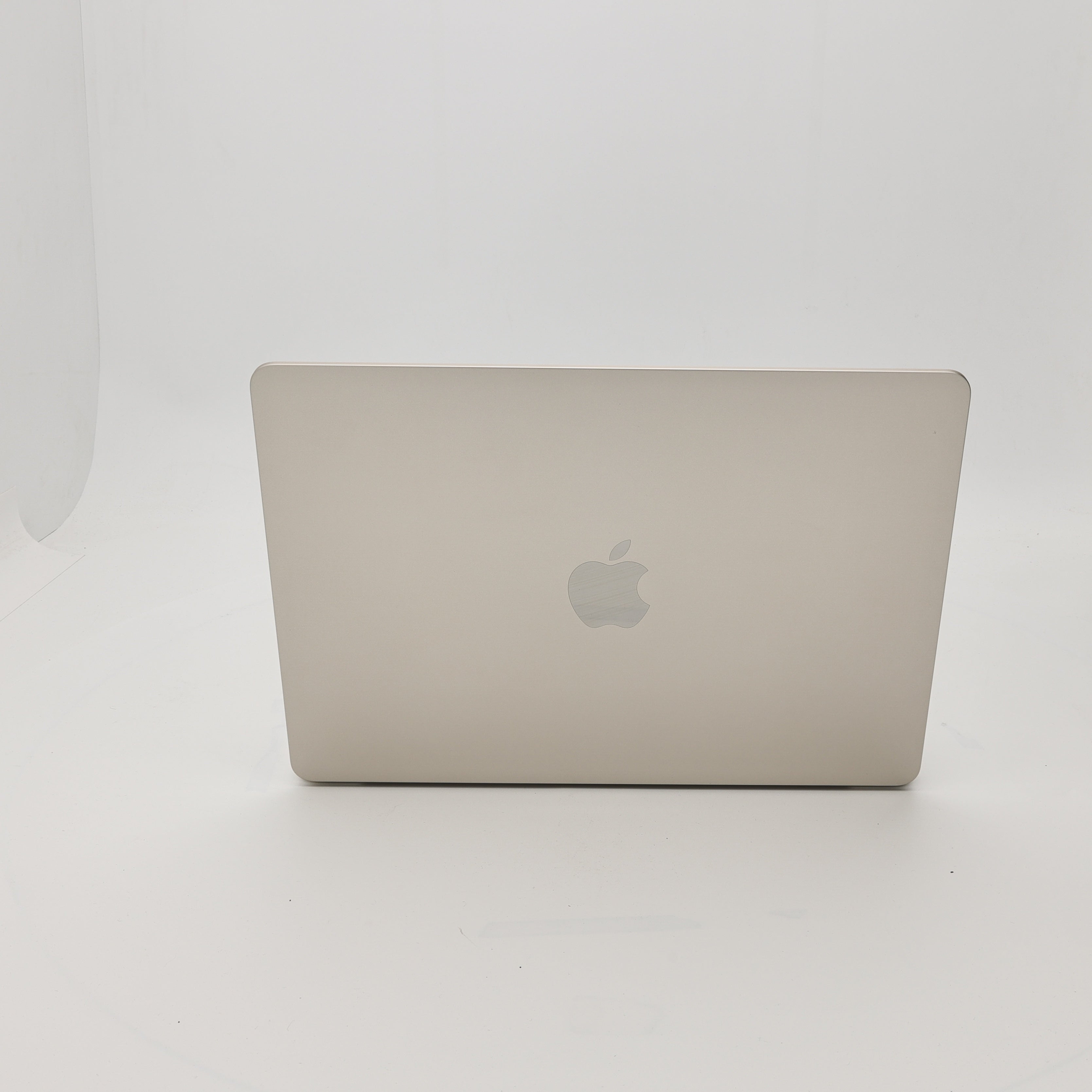 95新 Apple MacBook Air 22年 13寸 M2（8+8核） 8G RAM 256G SSD 星光色