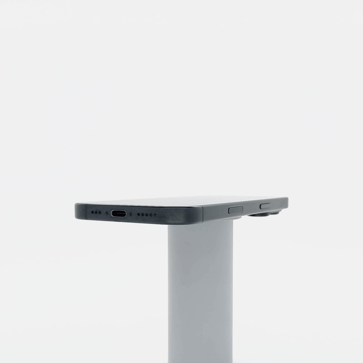 95新 Apple iPhone 16 Pro 128G 黑色鈦金屬 中國大陸版