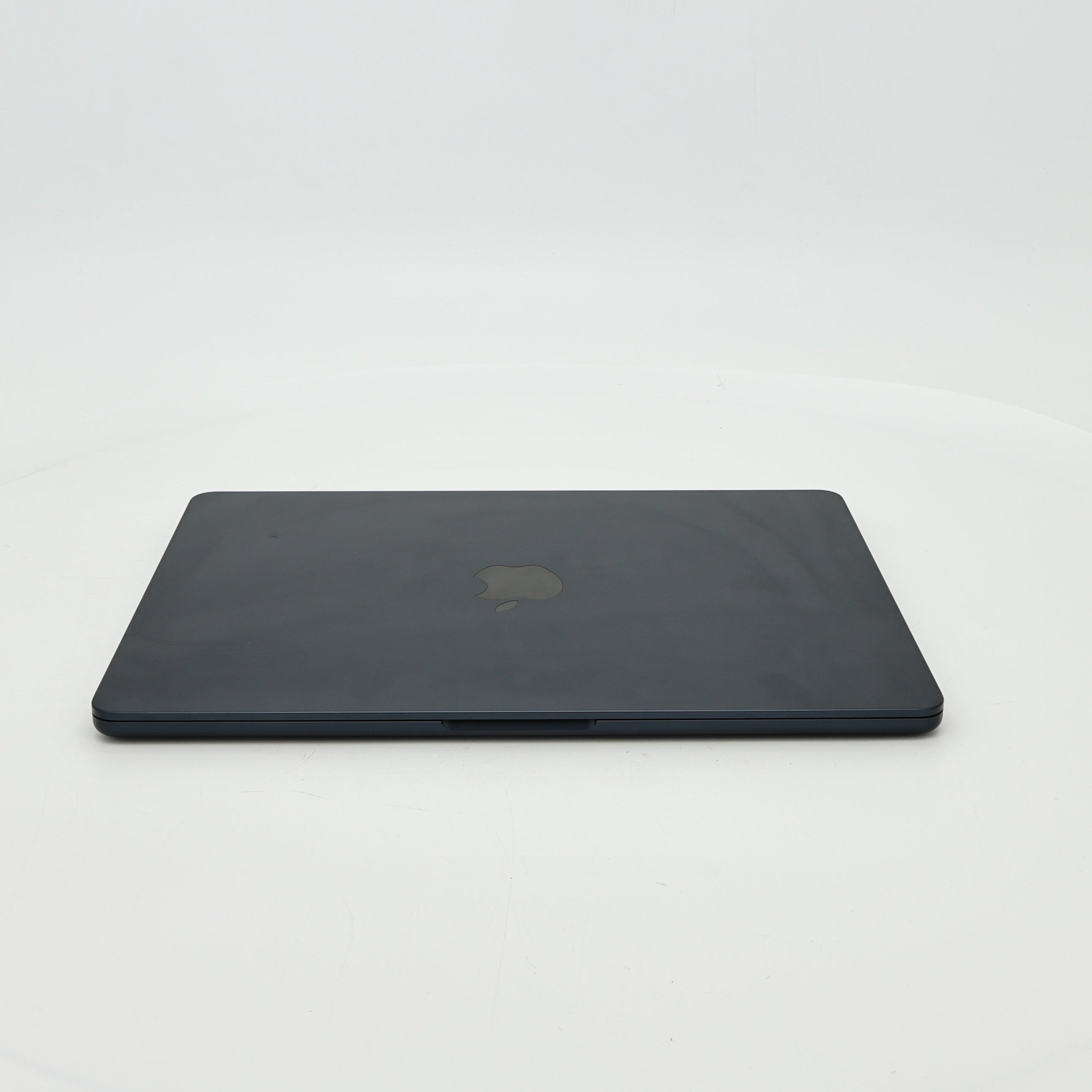 95新 Apple MacBook Air 22年 13寸 M2（8+8核） 16G RAM 256G SSD 午夜色
