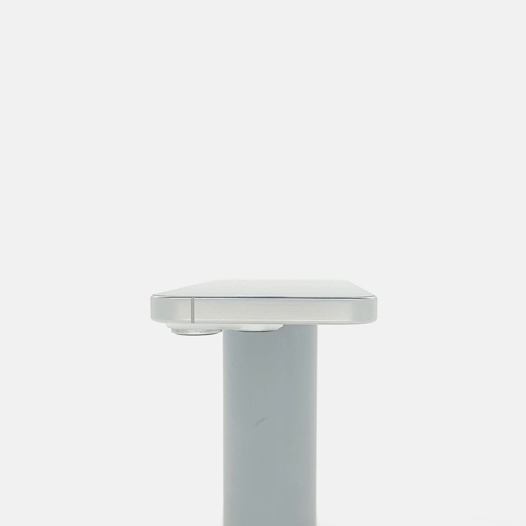 95新 Apple iPhone 16 Pro 128G 白色鈦金屬 中國大陸版