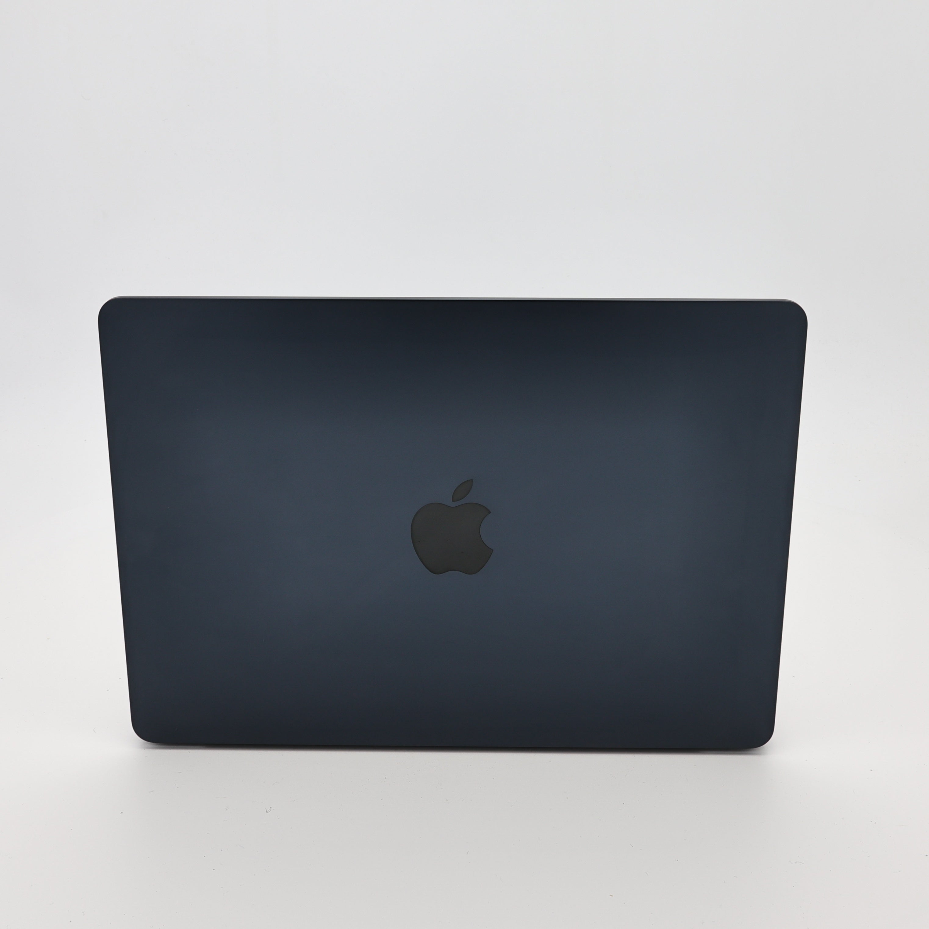 99新 Apple MacBook Air 24年 13寸 M3（8+8核） 8G RAM 256G SSD 午夜色