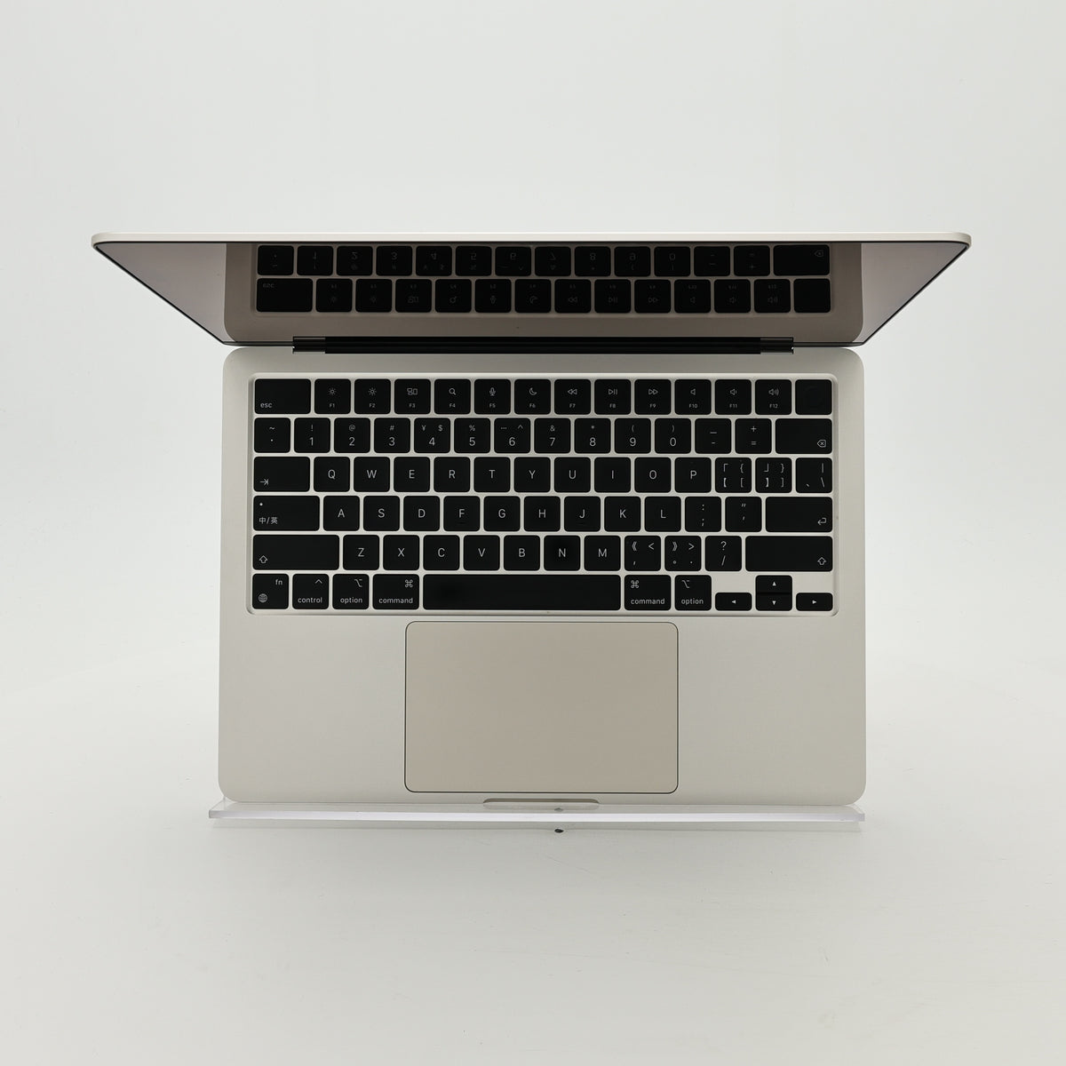 95新 Apple MacBook Air 22年 13寸 M2（8+10核） 8G RAM 512G SSD 星光色