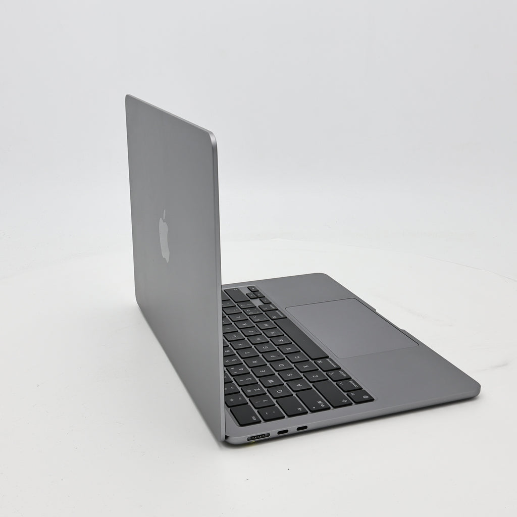 95新 Apple MacBook Air 22年 13寸 M2（8+10核） 16G RAM 256G SSD 深空灰色