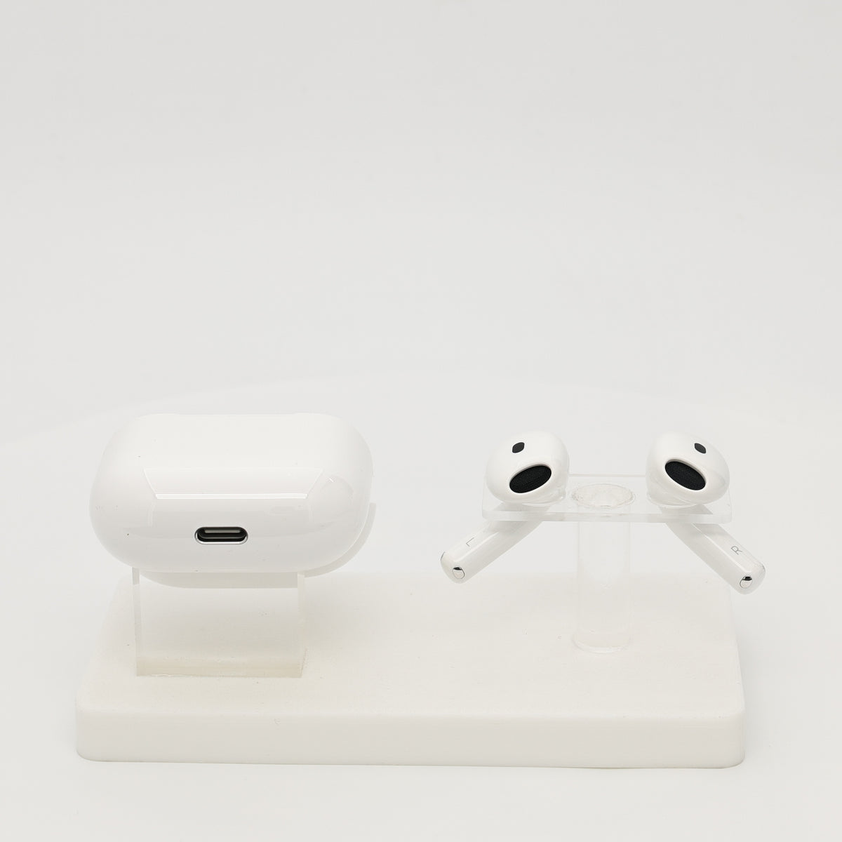 99新 Apple AirPods 4 (不支持主動降噪) 白色