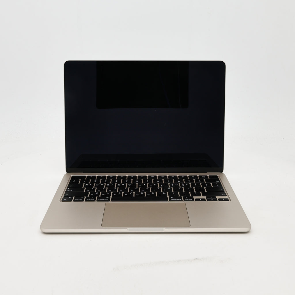 95新 Apple MacBook Air 22年 13寸 M2（8+8核） 16G RAM 256G SSD 星光色