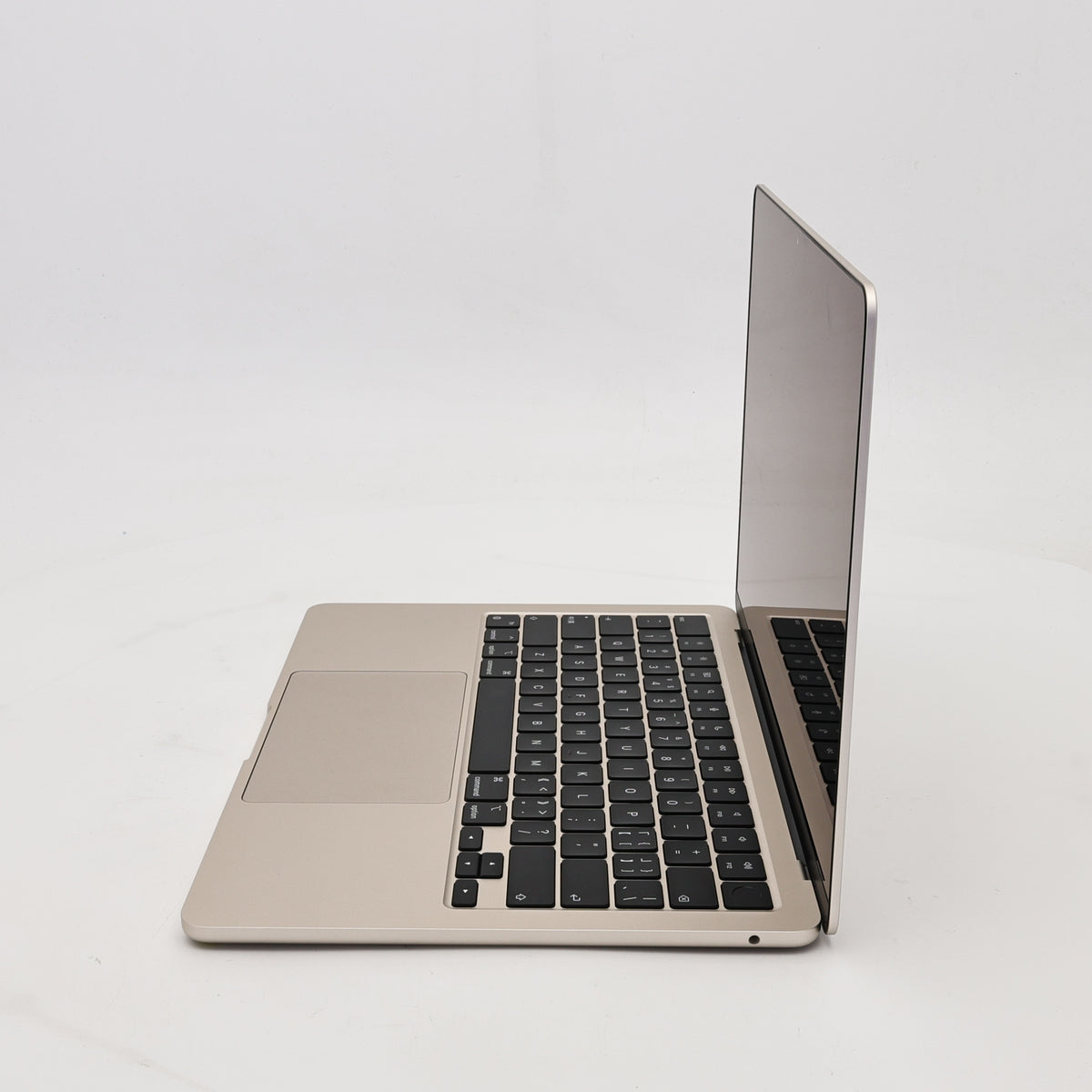 99新 Apple MacBook Air 22年 13寸 M2（8+8核） 16G RAM 256G SSD 星光色