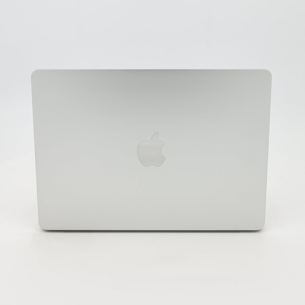 95新 Apple MacBook Air 22年 13寸 M2（8+10核） 8G RAM 512G SSD 銀色