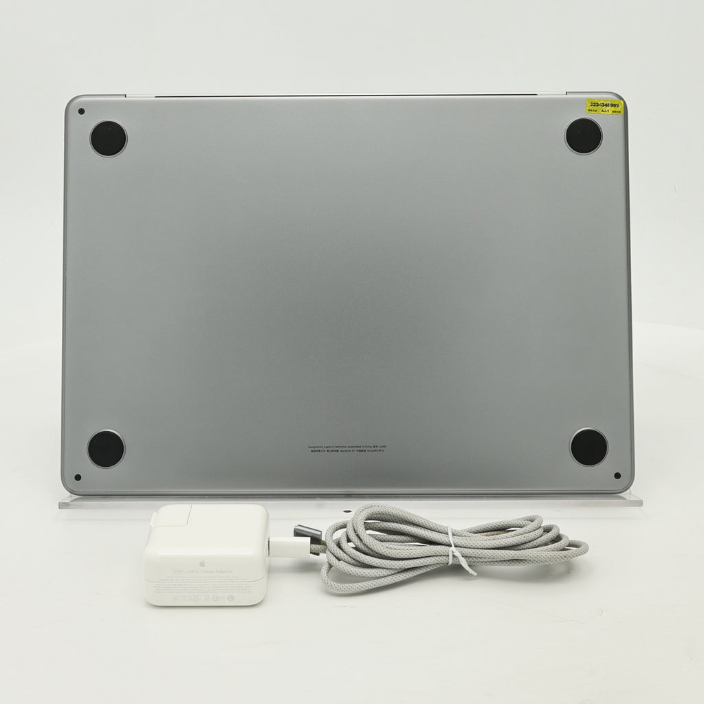 95新 Apple MacBook Air 22年 13寸 M2（8+8核） 8G RAM 256G SSD 深空灰色