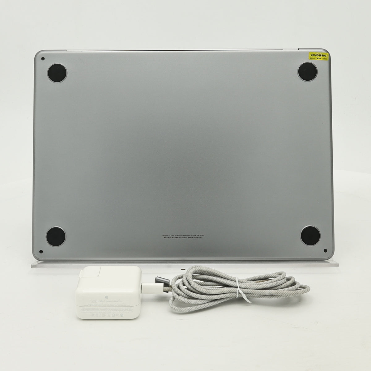 95新 Apple MacBook Air 22年 13寸 M2（8+8核） 8G RAM 256G SSD 深空灰色