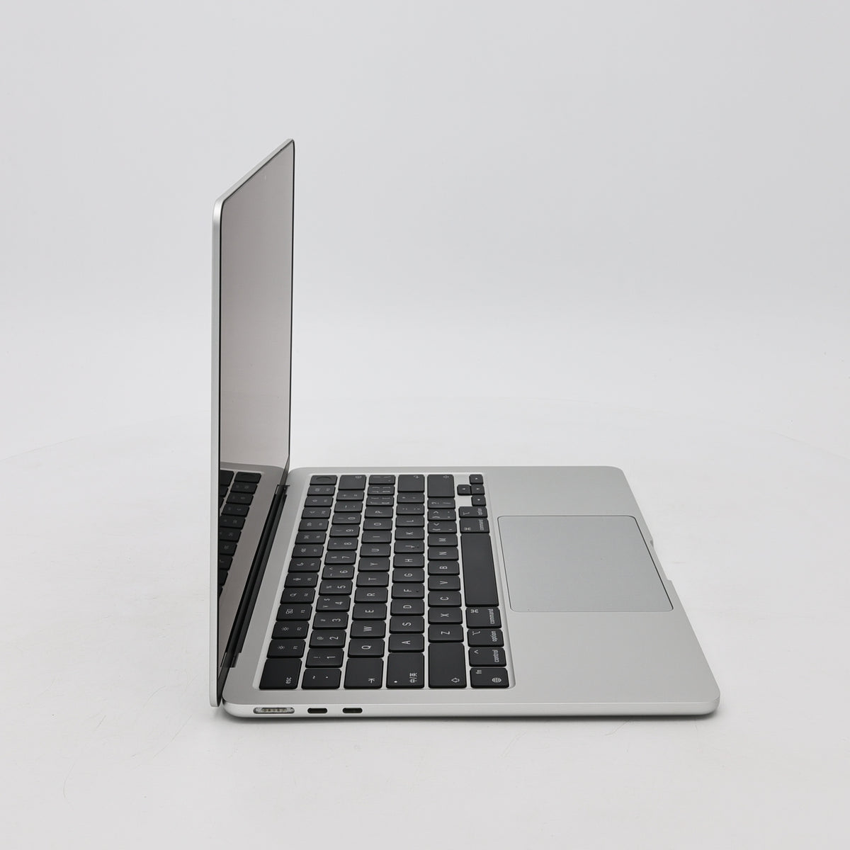 95新 Apple MacBook Air 22年 13寸 M2（8+8核） 8G RAM 256G SSD 銀色