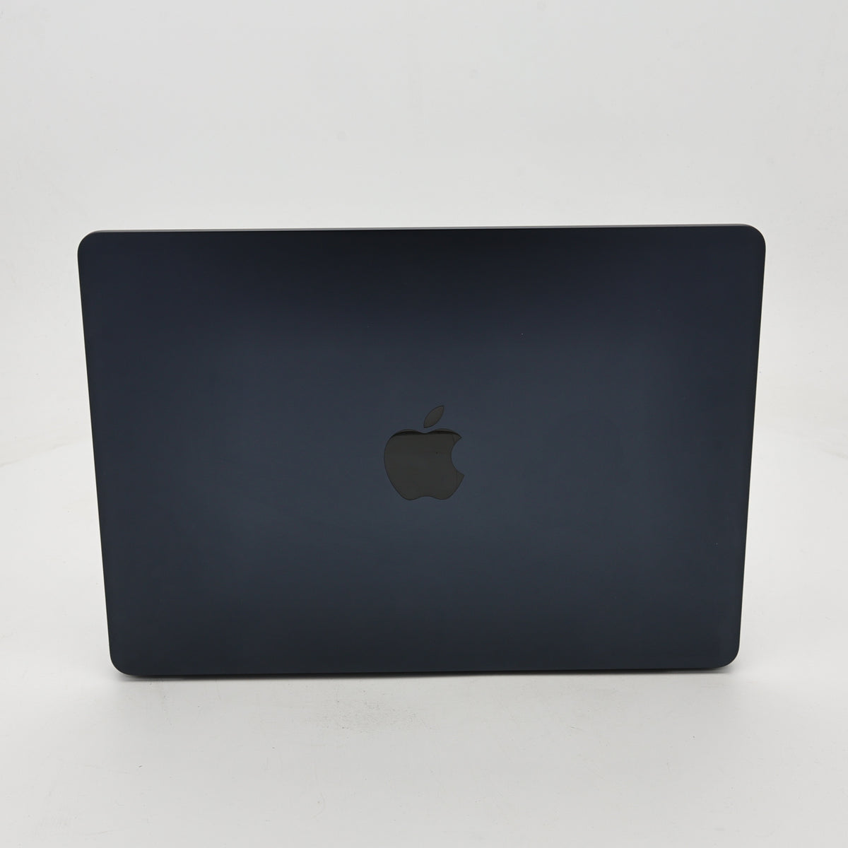 95新 Apple MacBook Air 22年 13寸 M2（8+8核） 8G RAM 256G SSD 午夜色