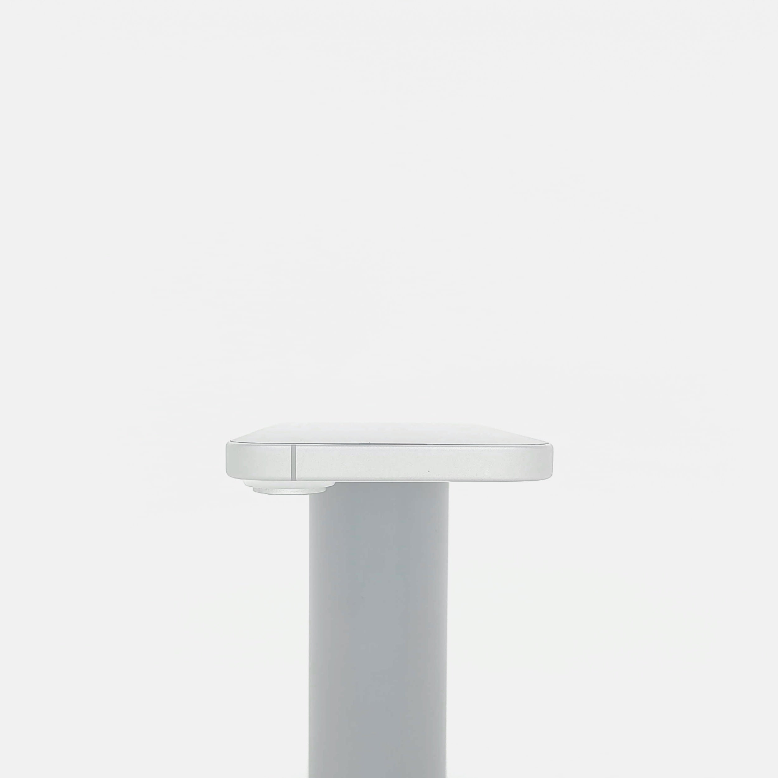 95新 Apple iPhone 16 256G 白色 中國大陸版