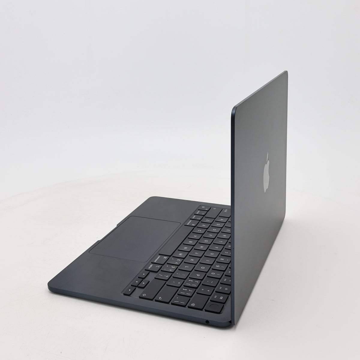 95新 Apple MacBook Air 24年 13寸 M3（8+8核） 8G RAM 256G SSD 午夜色