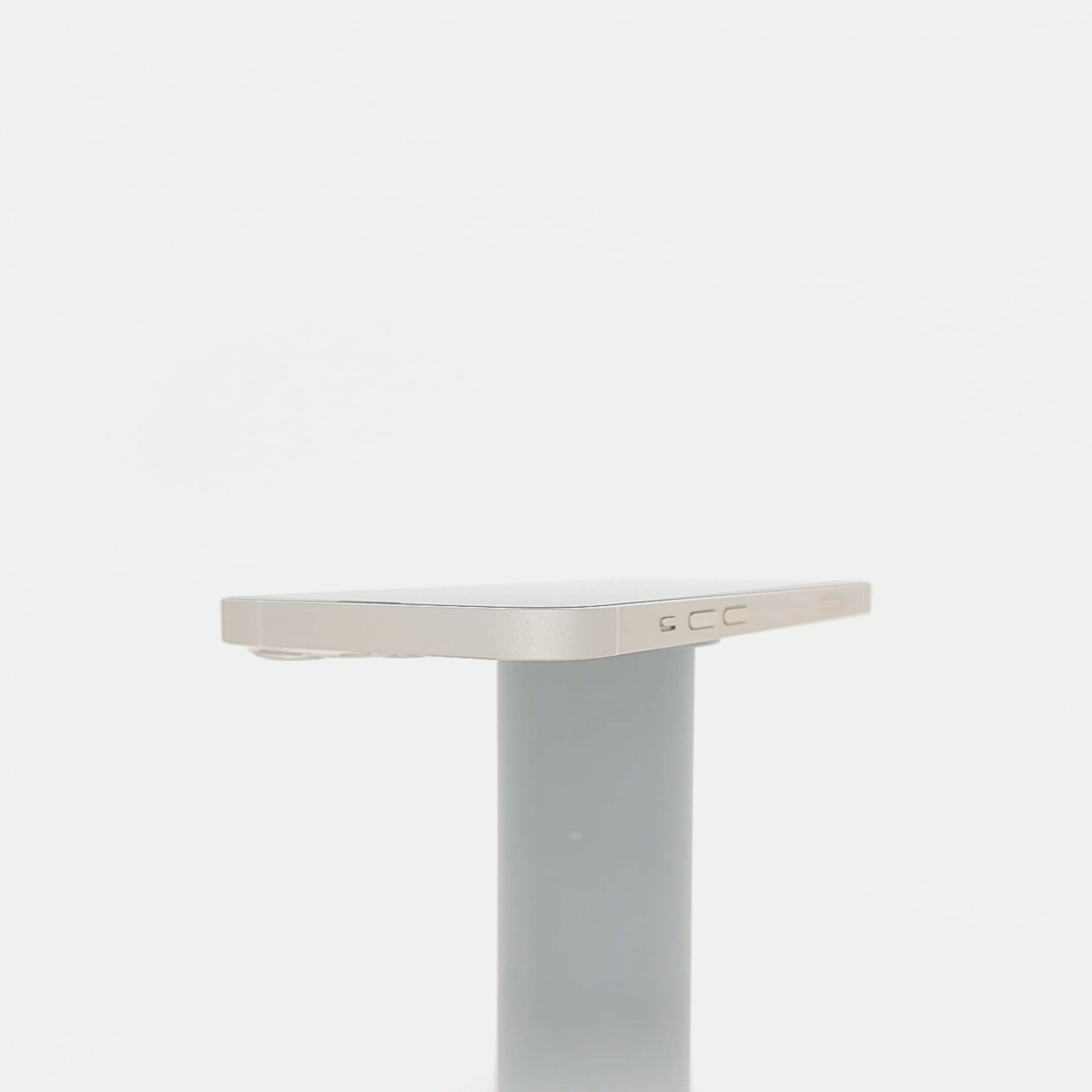 95新 Apple iPhone 13 128G 星光色 中國大陸版