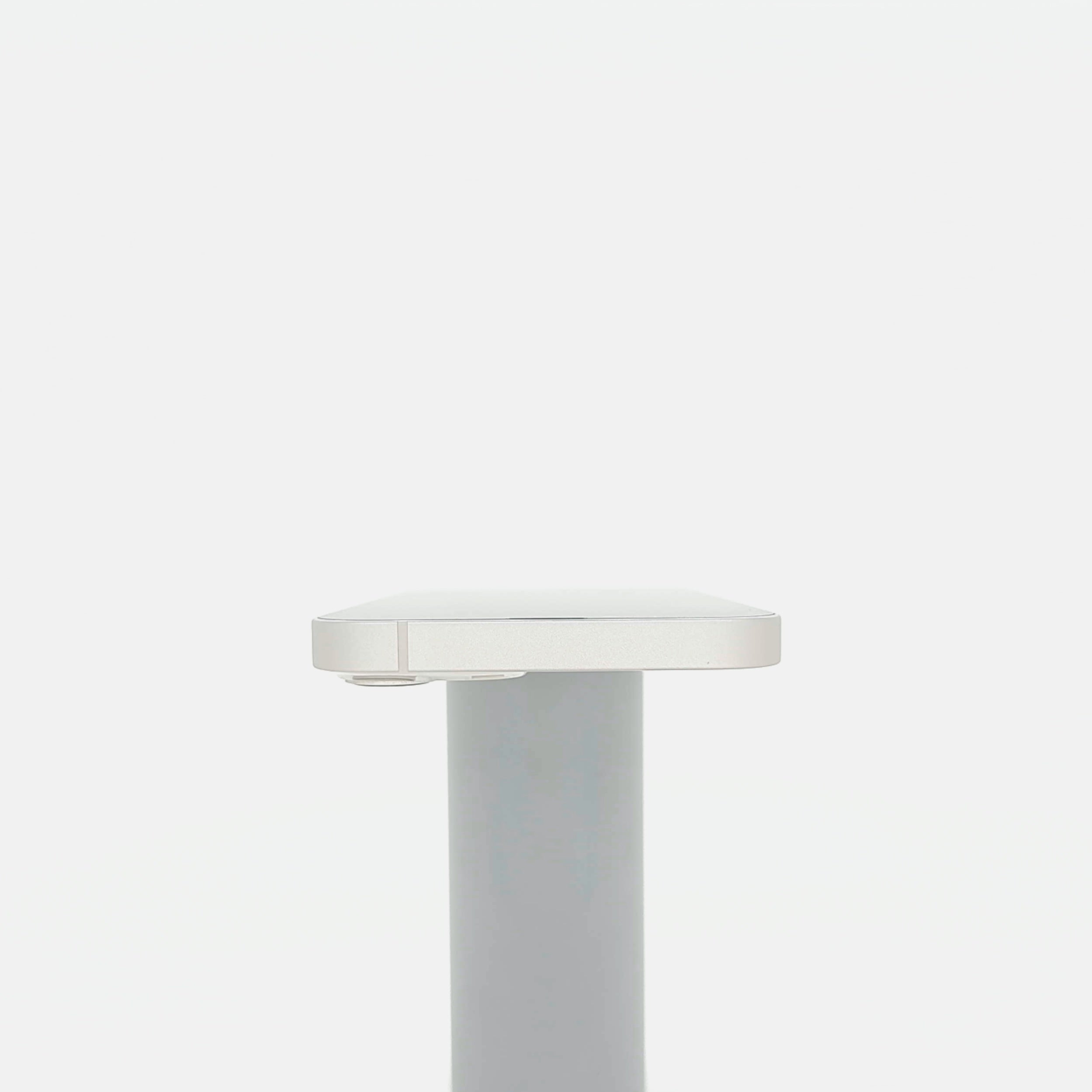 95新 Apple iPhone 13 128G 星光色 中國大陸版