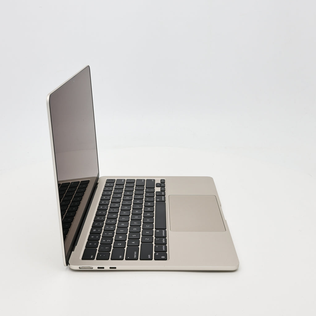 95新 Apple MacBook Air 22年 13寸 M2（8+10核） 8G RAM 512G SSD 星光色
