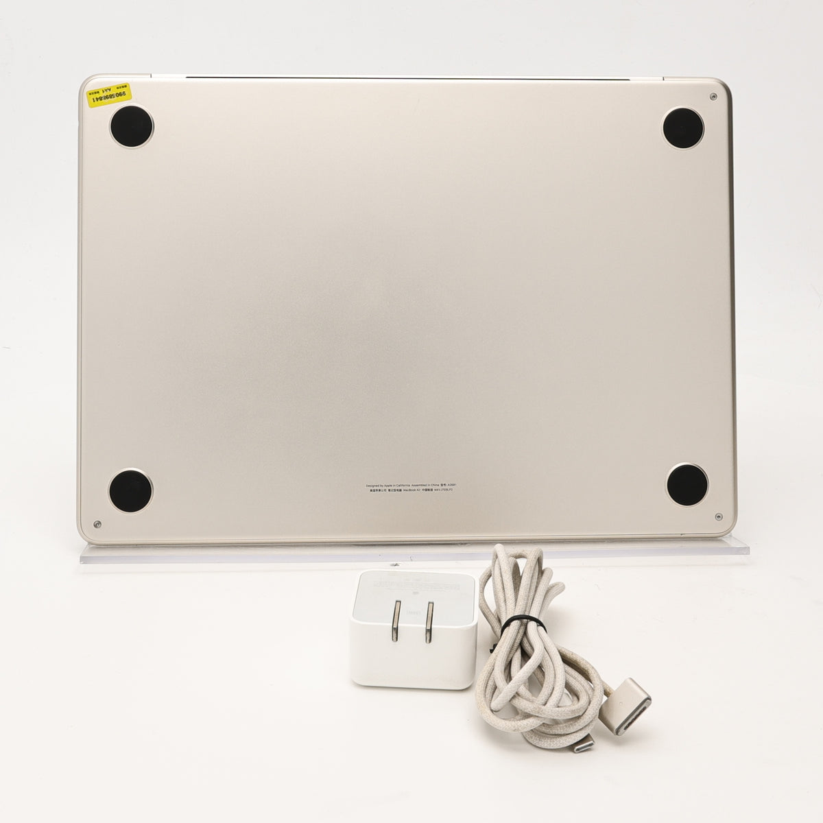 95新 Apple MacBook Air 22年 13寸 M2（8+10核） 8G RAM 512G SSD 星光色