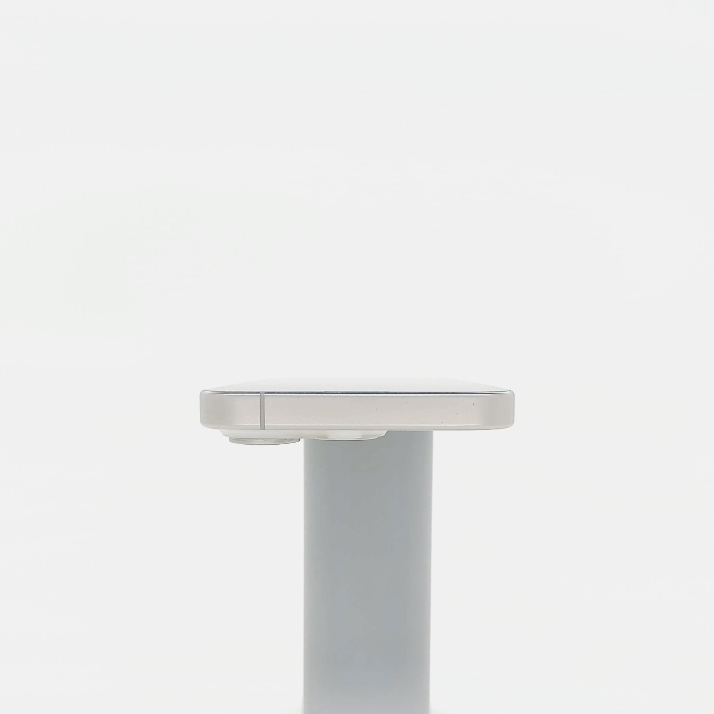 95新 Apple iPhone 15 Pro 128G 白色鈦金屬 中國大陸版