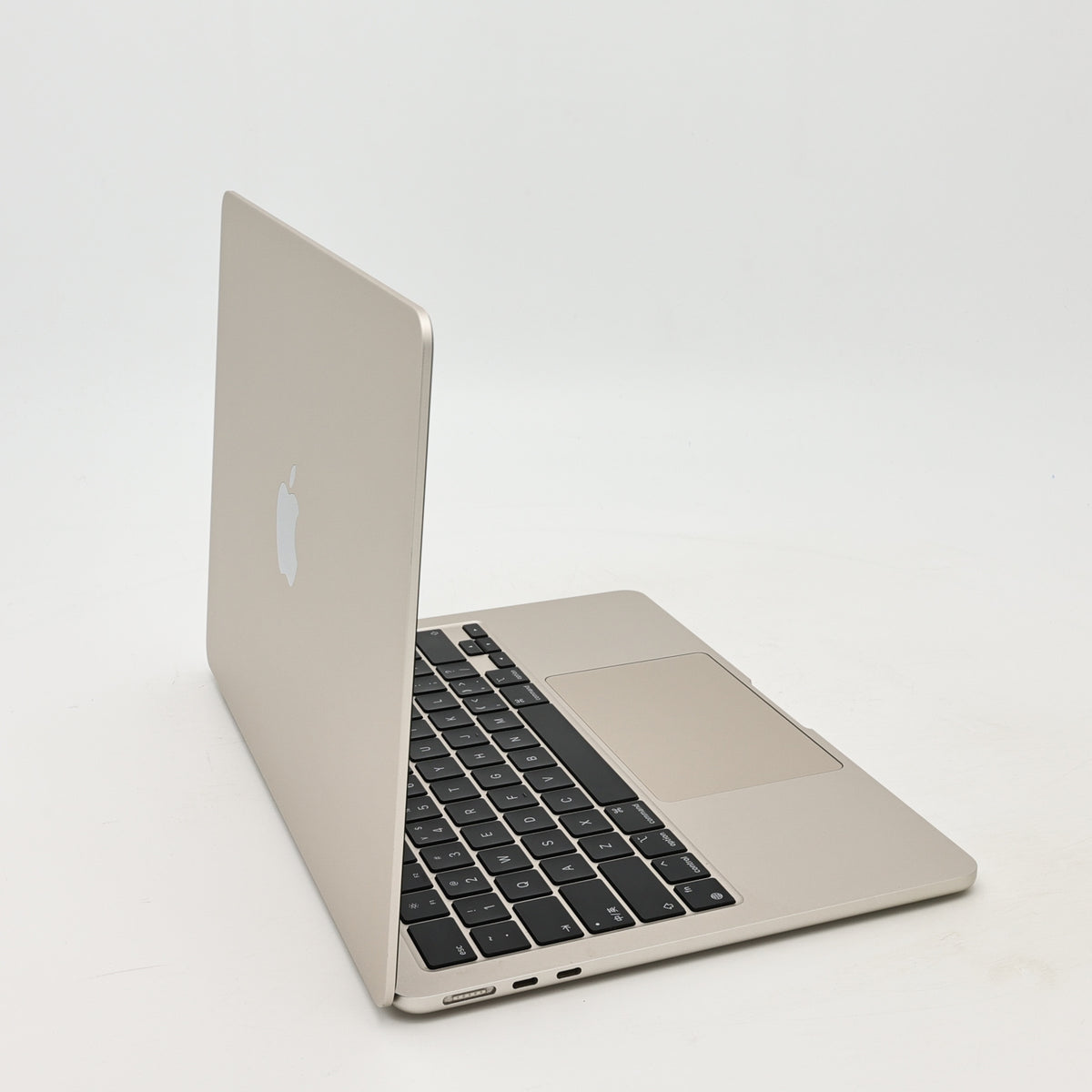 95新 Apple MacBook Air 24年 13寸 M3（8+10核） 8G RAM 512G SSD 星光色