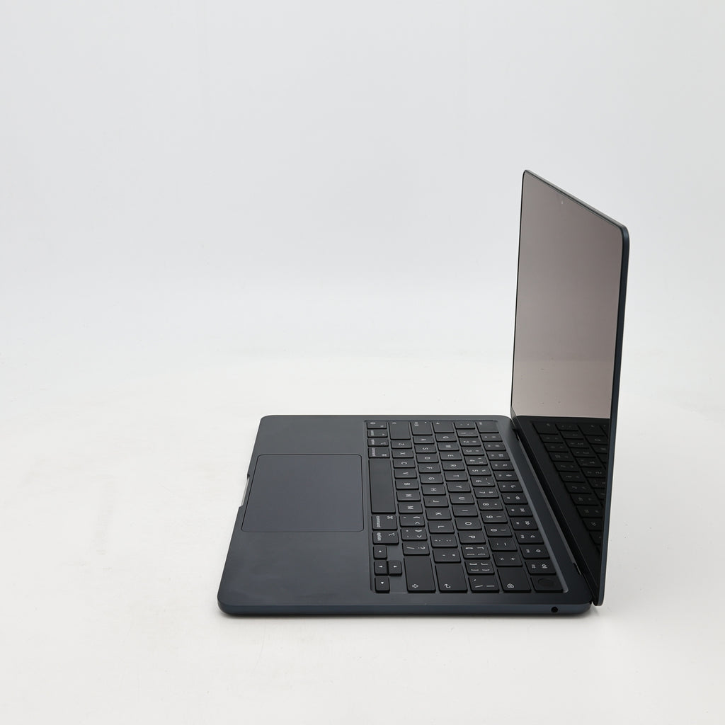 99新 Apple MacBook Air 24年 13寸 M3（8+8核） 8G RAM 256G SSD 午夜色