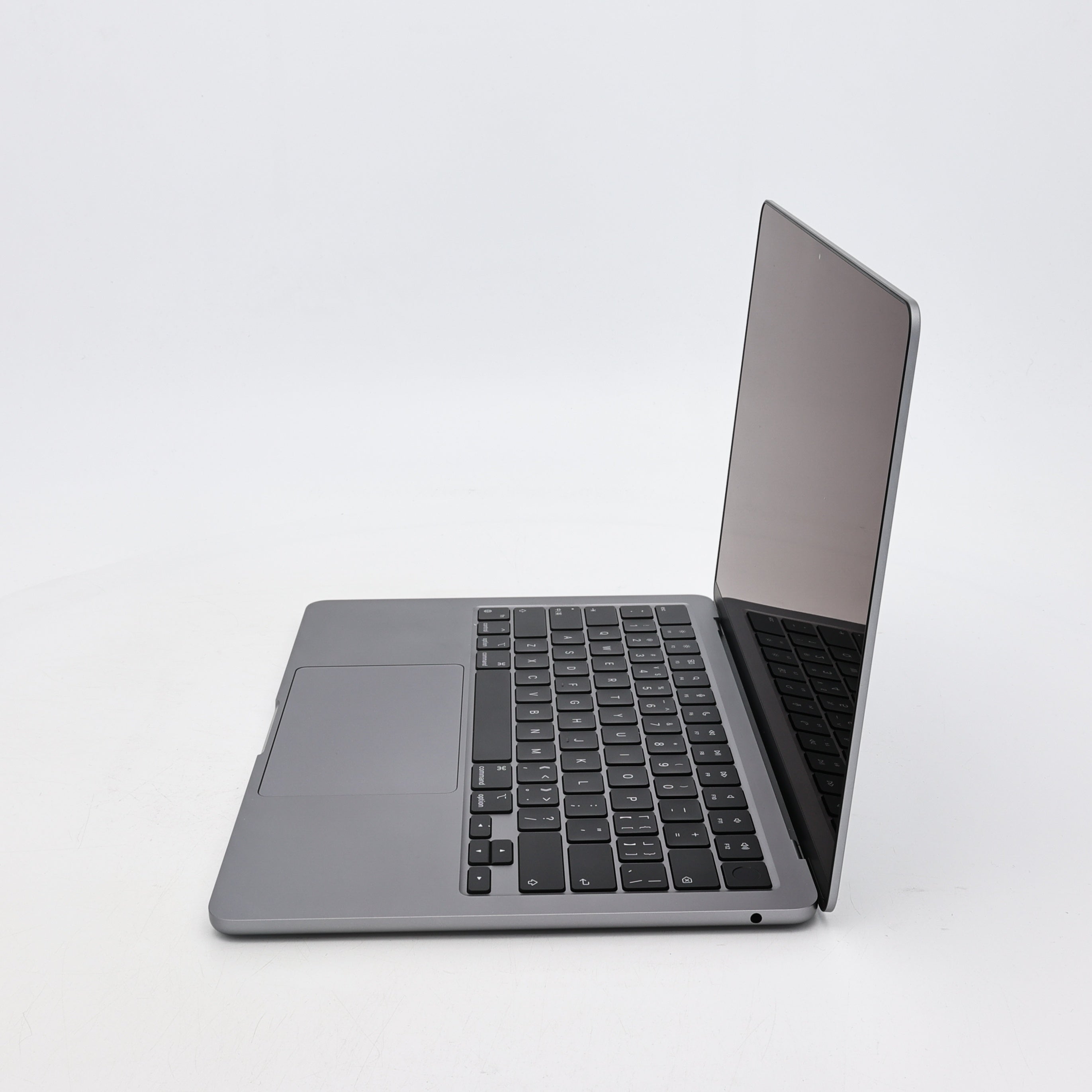 95新 Apple MacBook Air 22年 13寸 M2（8+10核） 16G RAM 256G SSD 深空灰色