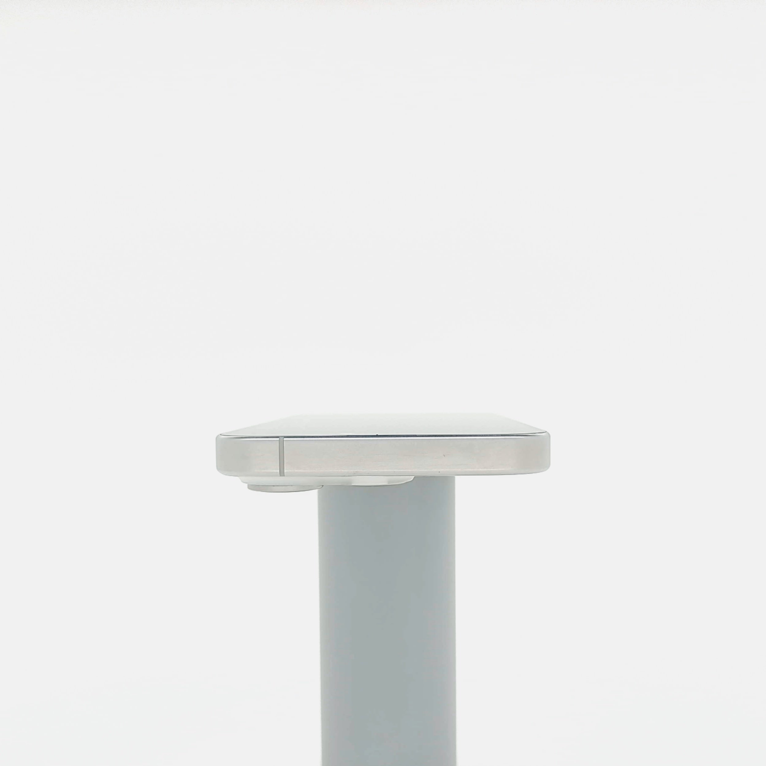 95新 Apple iPhone 15 Pro 128G 白色鈦金屬 中國大陸版