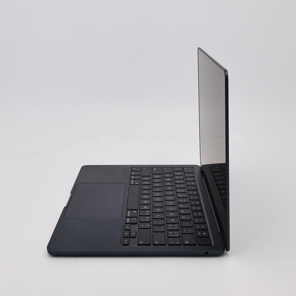 95新 Apple MacBook Air 22年 13寸 M2（8+8核） 16G RAM 256G SSD 午夜色